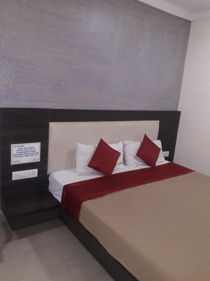 Vijaya Lakshmi Residency Hotel Бангалор Екстериор снимка
